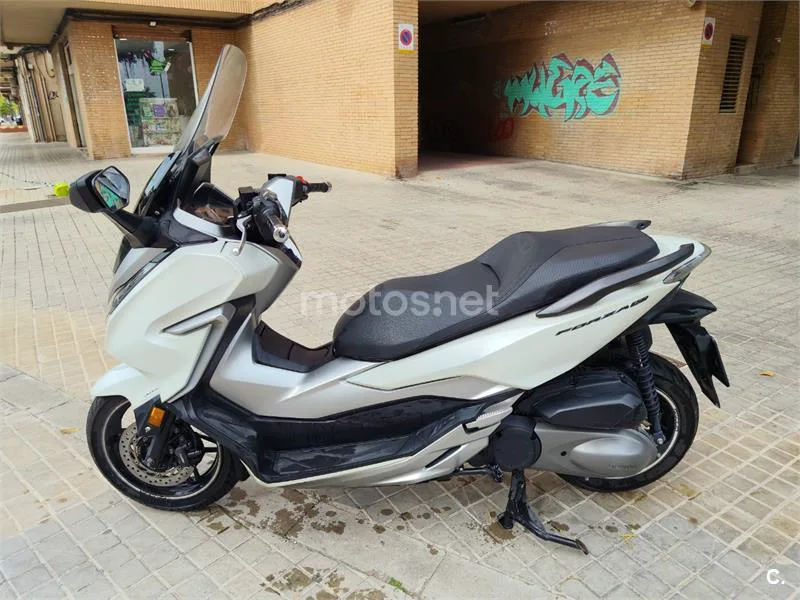 Honda Forza – Vista 4