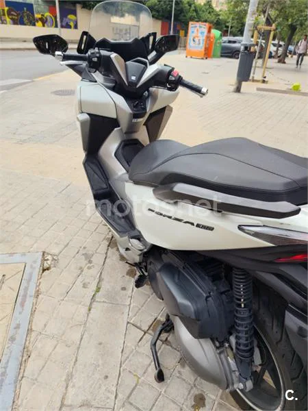 Honda Forza – Vista 6