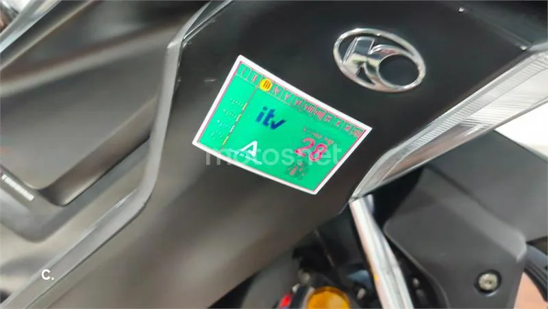 Kymco AK 550 – Vista 14