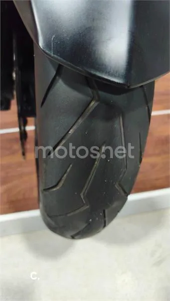 Kymco AK 550 – Vista 21