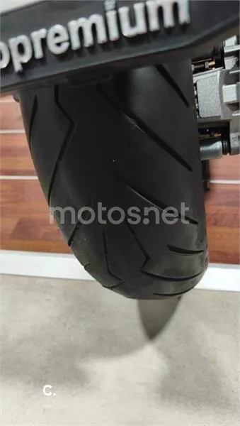 Kymco AK 550 – Vista 35
