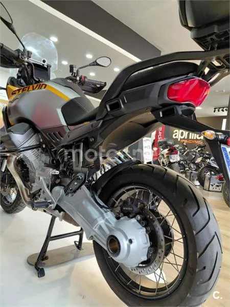 Moto Guzzi Stelvio – Vista 8