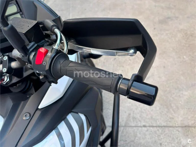 Suzuki V-Strom 650 XT – Vista 9