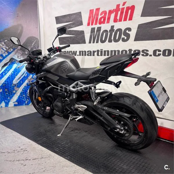 Triumph Street Triple 765 – Vista 4