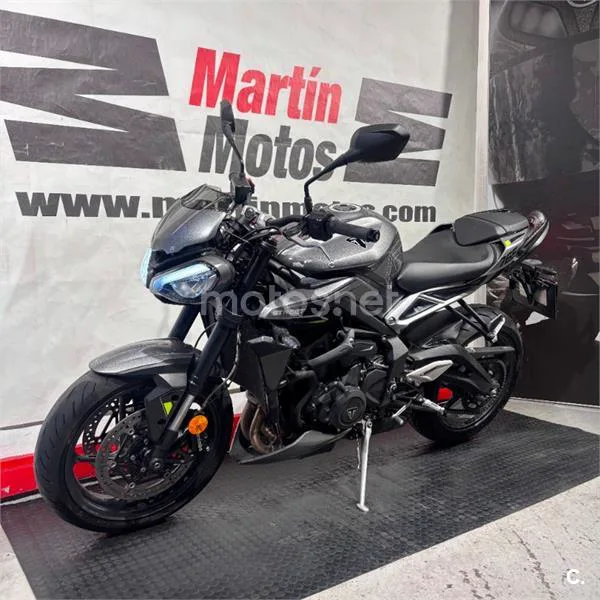 Triumph Street Triple 765 – Vista 6