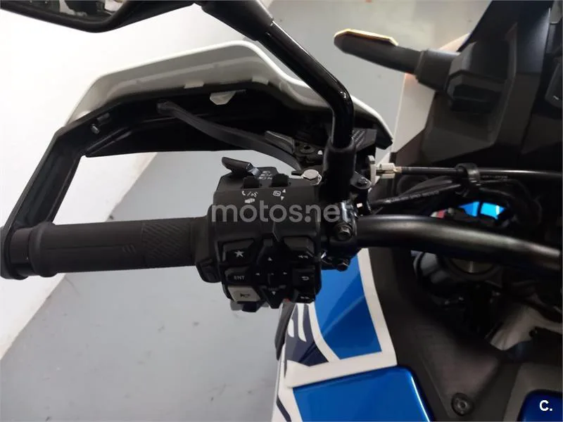 Honda CRF 1100L Africa Twin – Vista 8