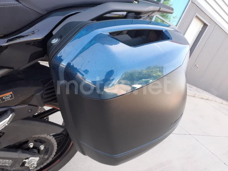 Kawasaki Versys 1100 – Vista 12