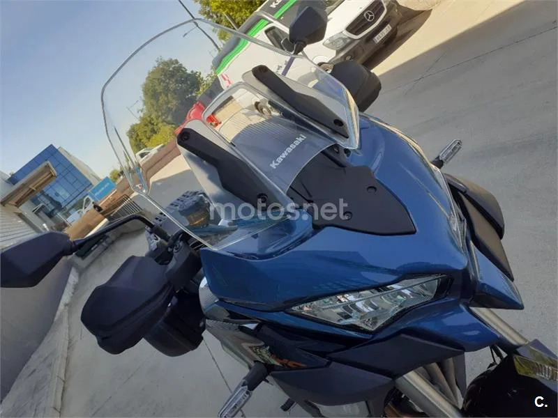 Kawasaki Versys 1100 – Vista 14