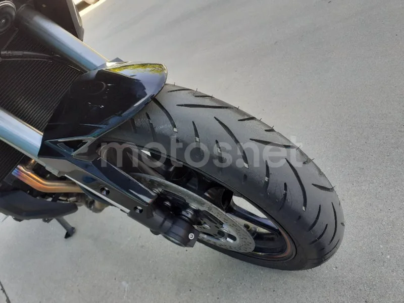 Kawasaki Versys 1100 – Vista 15