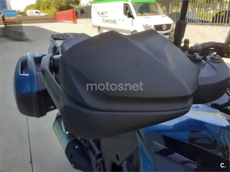 Kawasaki Versys 1100 – Vista 16