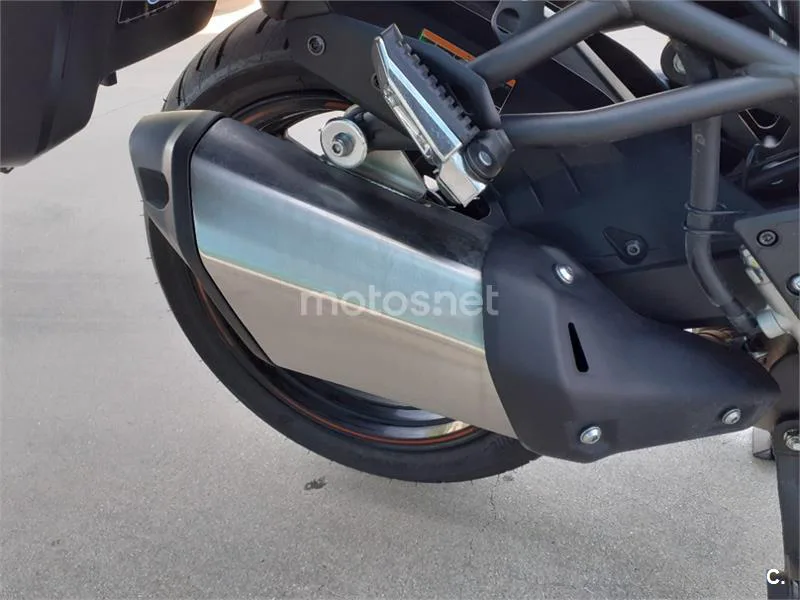 Kawasaki Versys 1100 – Vista 22