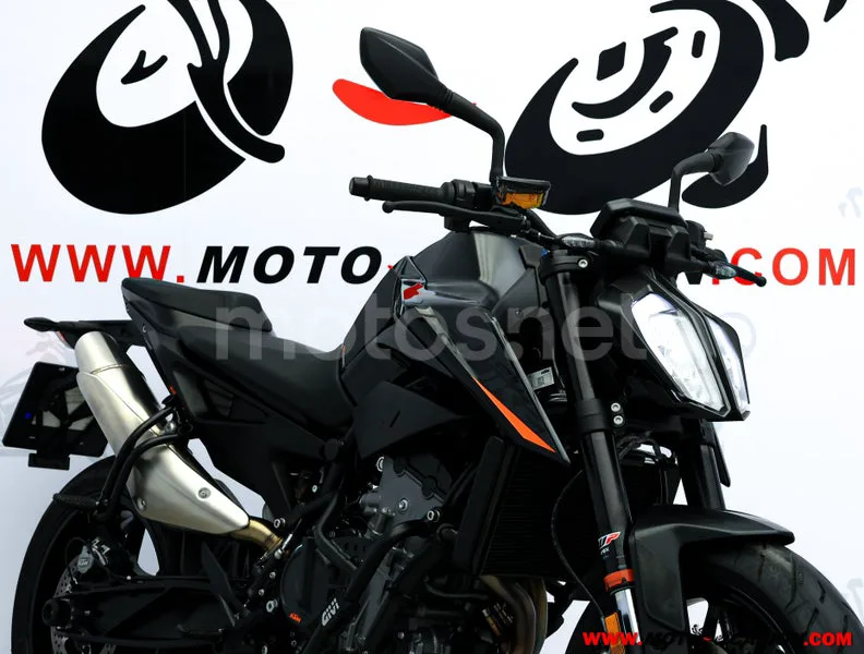 KTM 890 – Vista 4