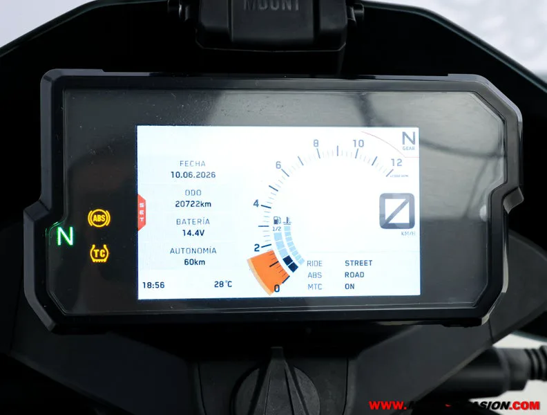 KTM 790 – Vista 6