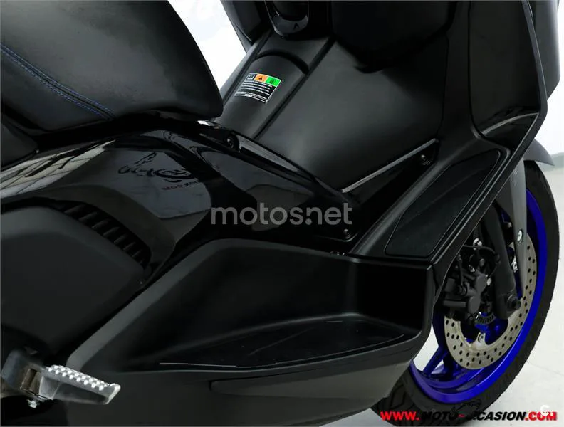 Yamaha XMAX 300 – Vista 5