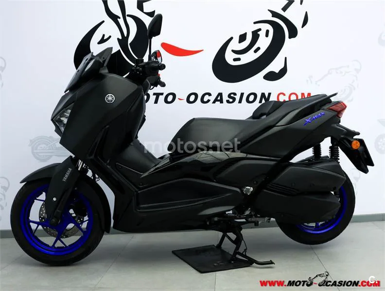 Yamaha XMAX 300 – Vista 7