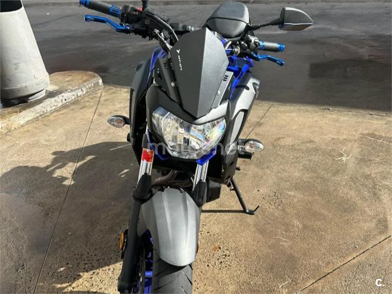 Yamaha MT-07 – Vista 8