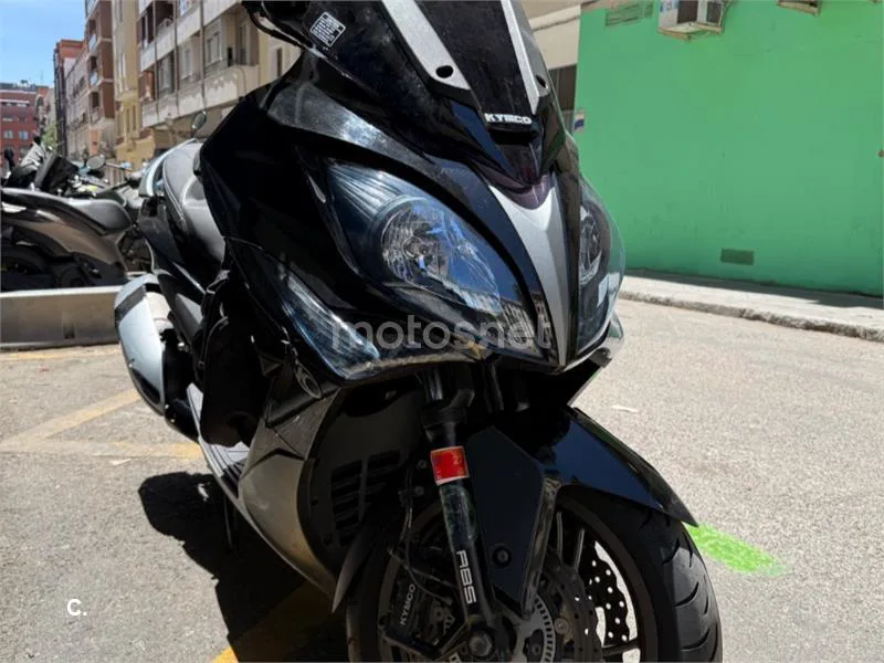 Kymco Xciting 400 – Vista 2
