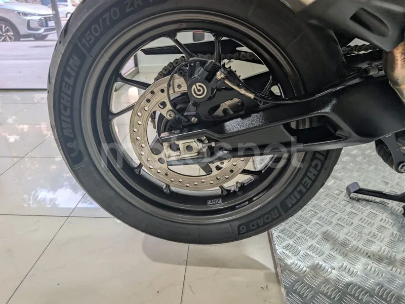 Triumph Tiger 900 - Vista 24