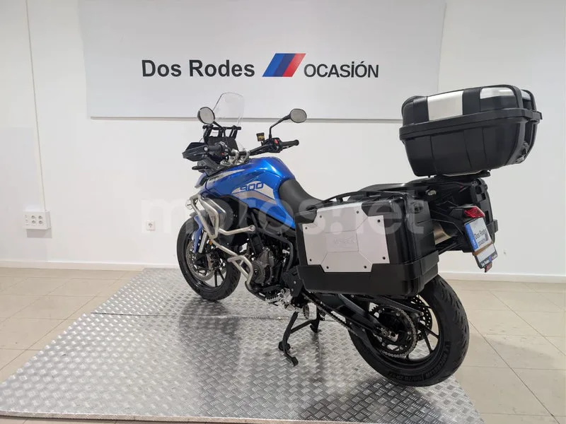 Triumph Tiger 900 - Vista 9