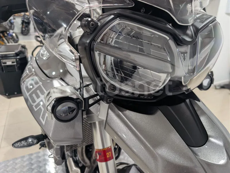 Triumph Tiger 800 XRT - Vista 15