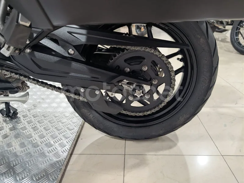 Triumph Tiger 800 XRT - Vista 25