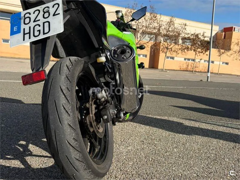 Kawasaki Ninja 250 R – Vista 6