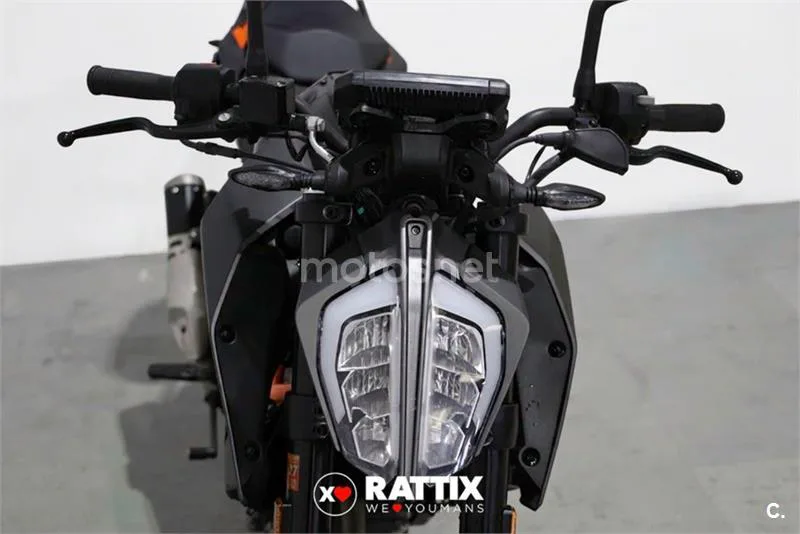 KTM 125 – Vista 6