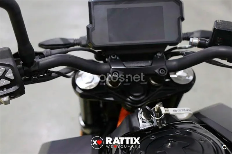 KTM 125 – Vista 7