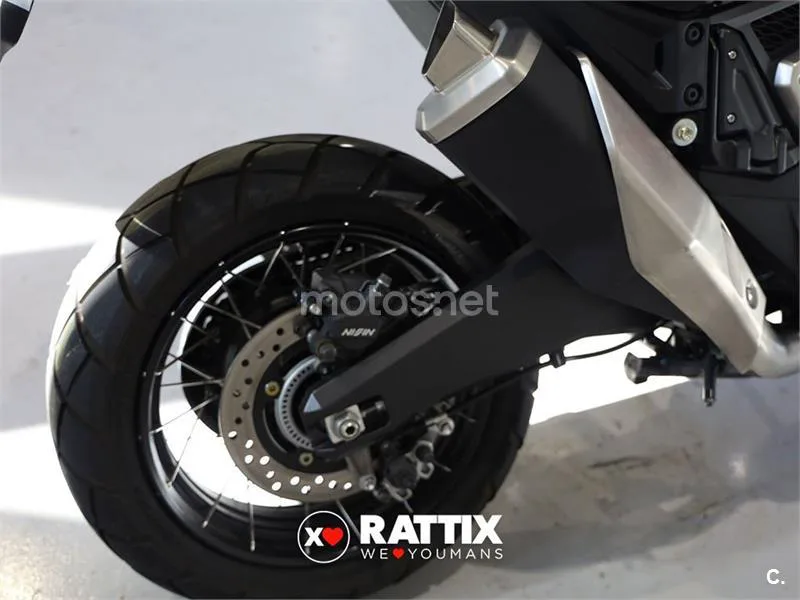 Honda X-ADV – Vista 12