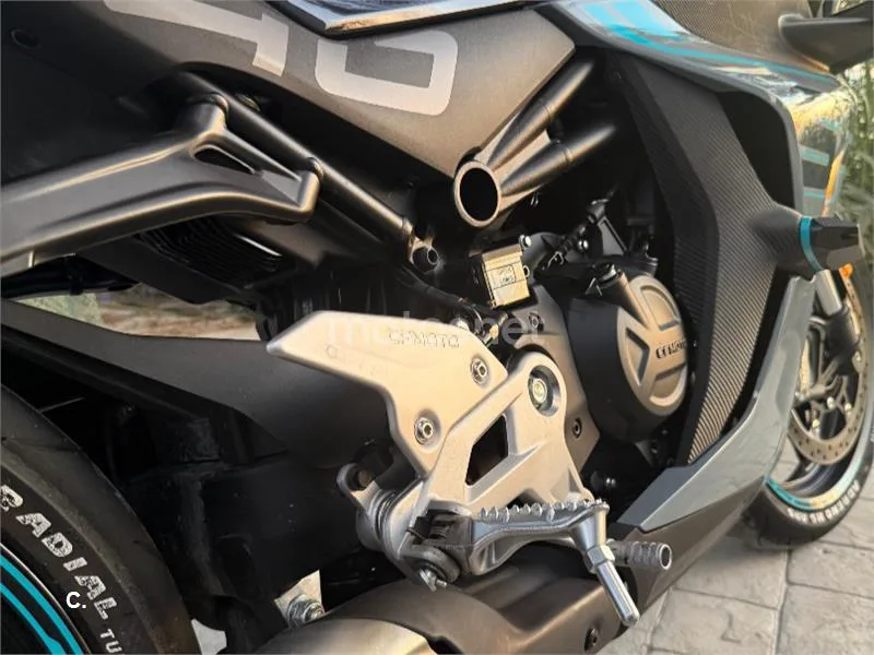CFMOTO 450SR – Vista 7