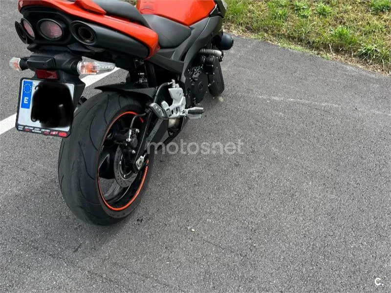 Suzuki GSR 600 – Vista 4
