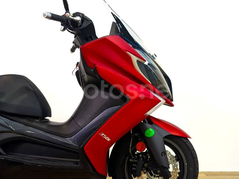 Kymco Super Dink 350 – Vista 4