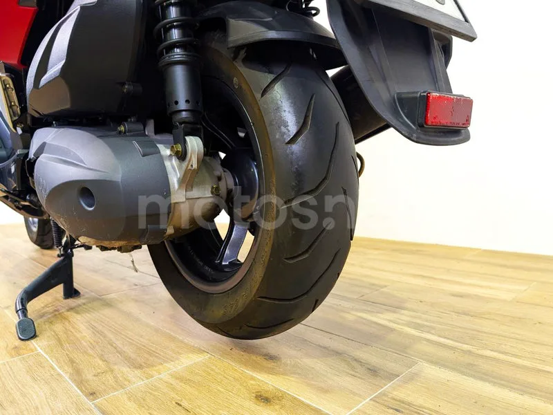 Kymco Super Dink 350 – Vista 10