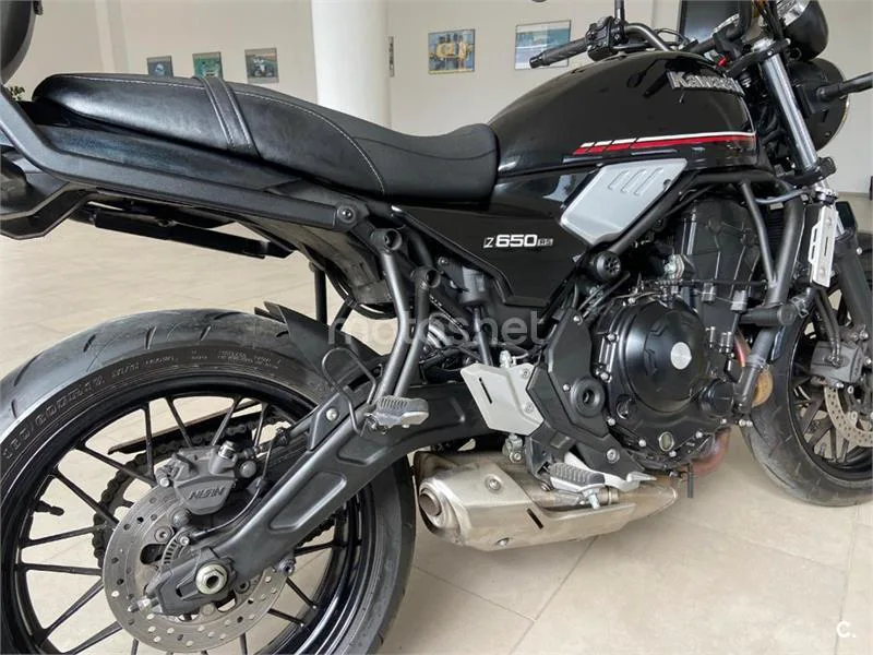 Kawasaki Z650 – Vista 10