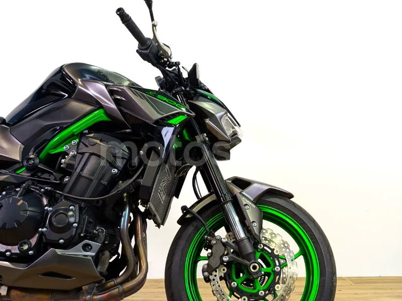 Kawasaki Z900 – Vista 4
