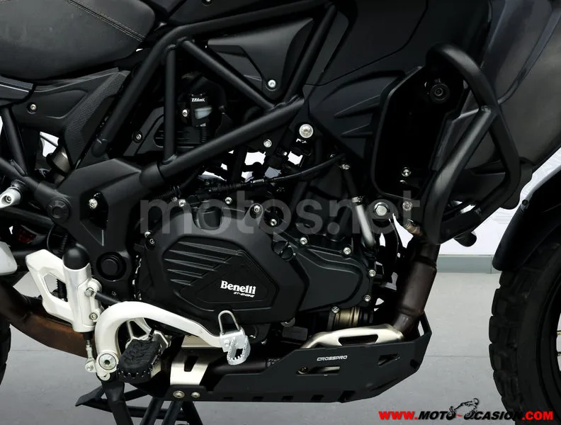 Benelli TRK 502 – Vista 5