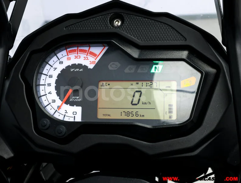 Benelli TRK 502 – Vista 6