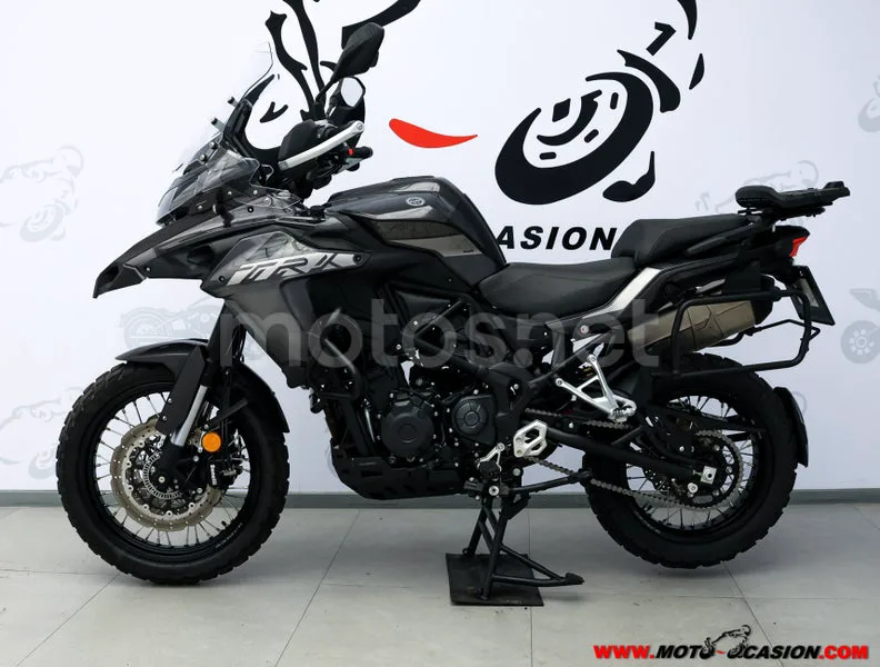 Benelli TRK 502 – Vista 7