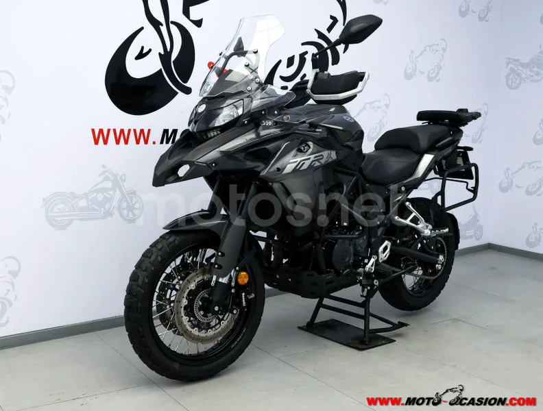 Benelli TRK 502 – Vista 8