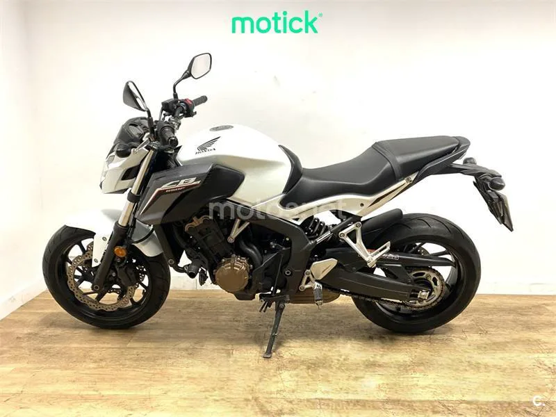 Honda CB 650 F – Vista 9