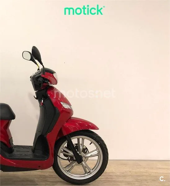 Peugeot Tweet 125 – Vista 4