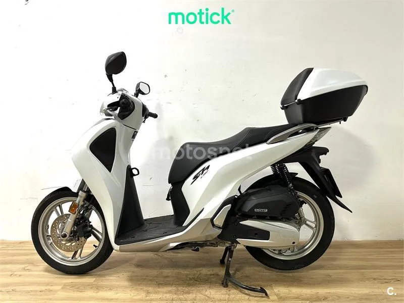 Honda SH 125i – Vista 5