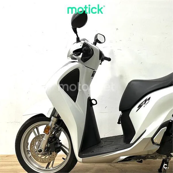 Honda SH 125i – Vista 6