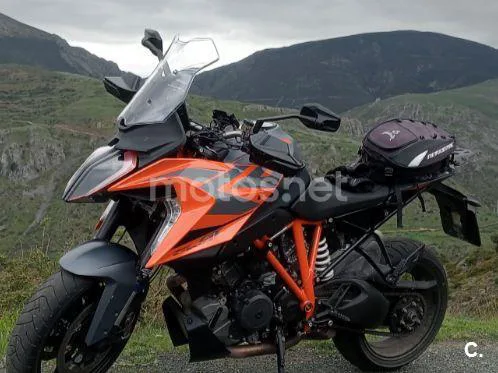 KTM 1290 Super Duke GT – Vista 2
