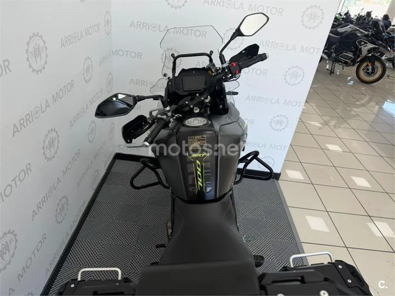 QJ Motor SRT 700 – Vista 8
