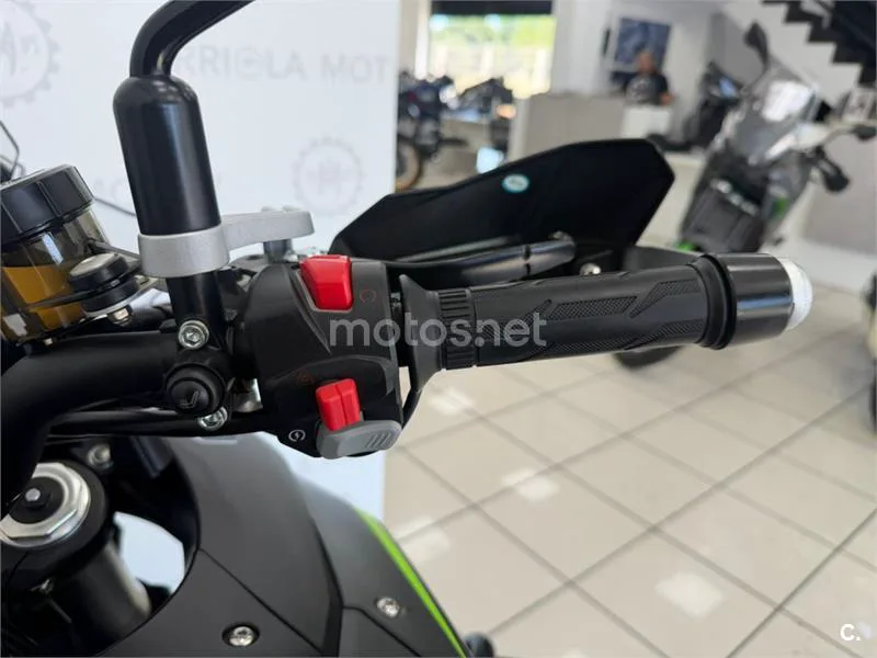 QJ Motor SRT 700 – Vista 10