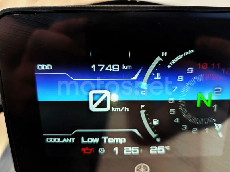 Yamaha MT-07 – Vista 7