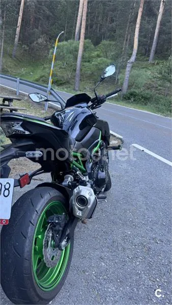 Kawasaki Z900 – Vista 4