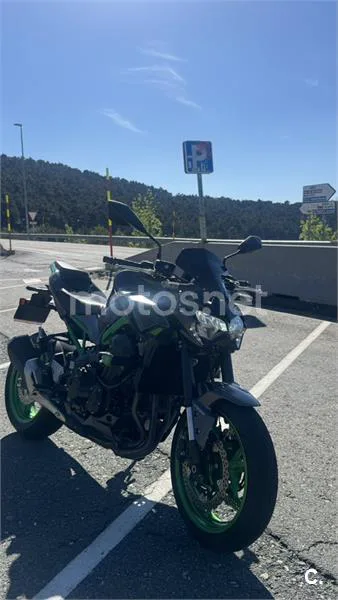 Kawasaki Z900 – Vista 5