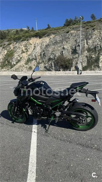 Kawasaki Z900 – Vista 6